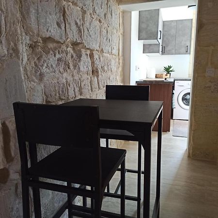Beautiful 1-Bed Apartment In Hal Qormi Екстериор снимка